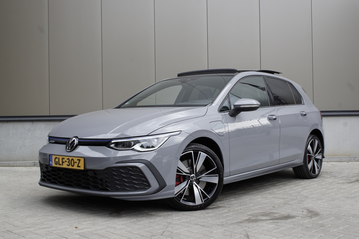 Volkswagen Golf GTE 1.4 eHybrid GTE | Pano | Heads-up | Keyless entry | Dodehoek detectie | 2020 - voorkant