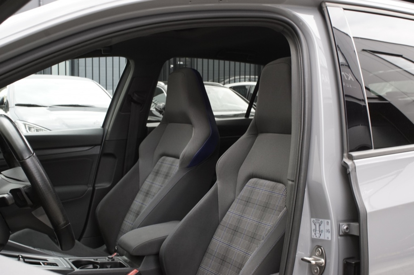 Foto van Volkswagen Golf GTE