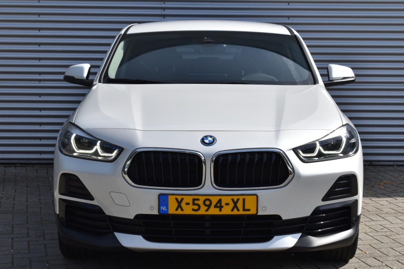 Foto van BMW X2 Xdrive25e
