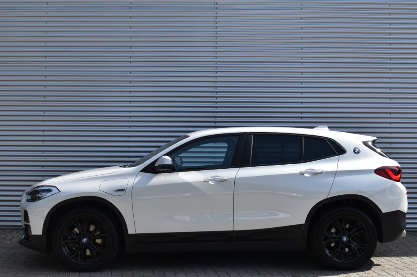 Foto van BMW X2 Xdrive25e
