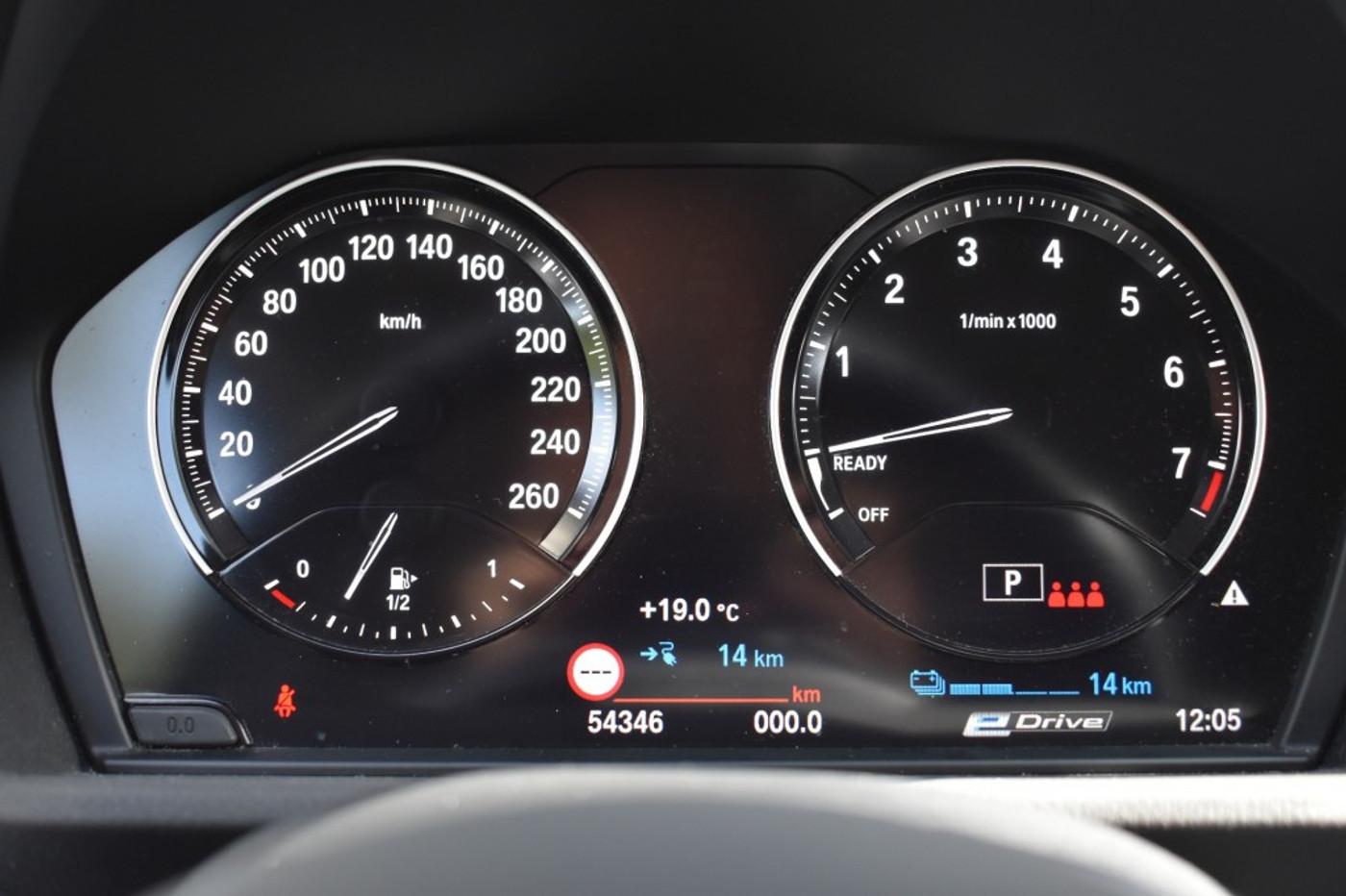 Foto van BMW X2 Xdrive25e
