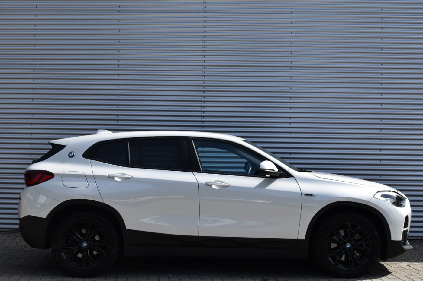 Foto van BMW X2 Xdrive25e