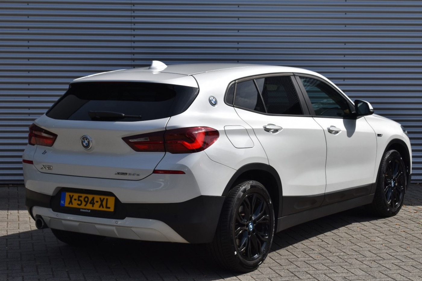 Foto van BMW X2 Xdrive25e