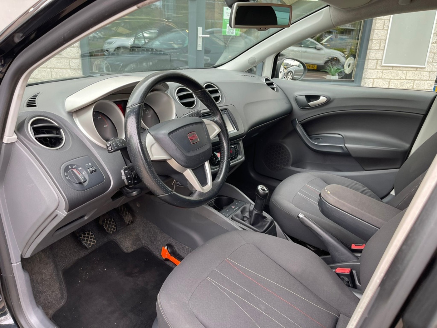 Foto van Seat Ibiza ST