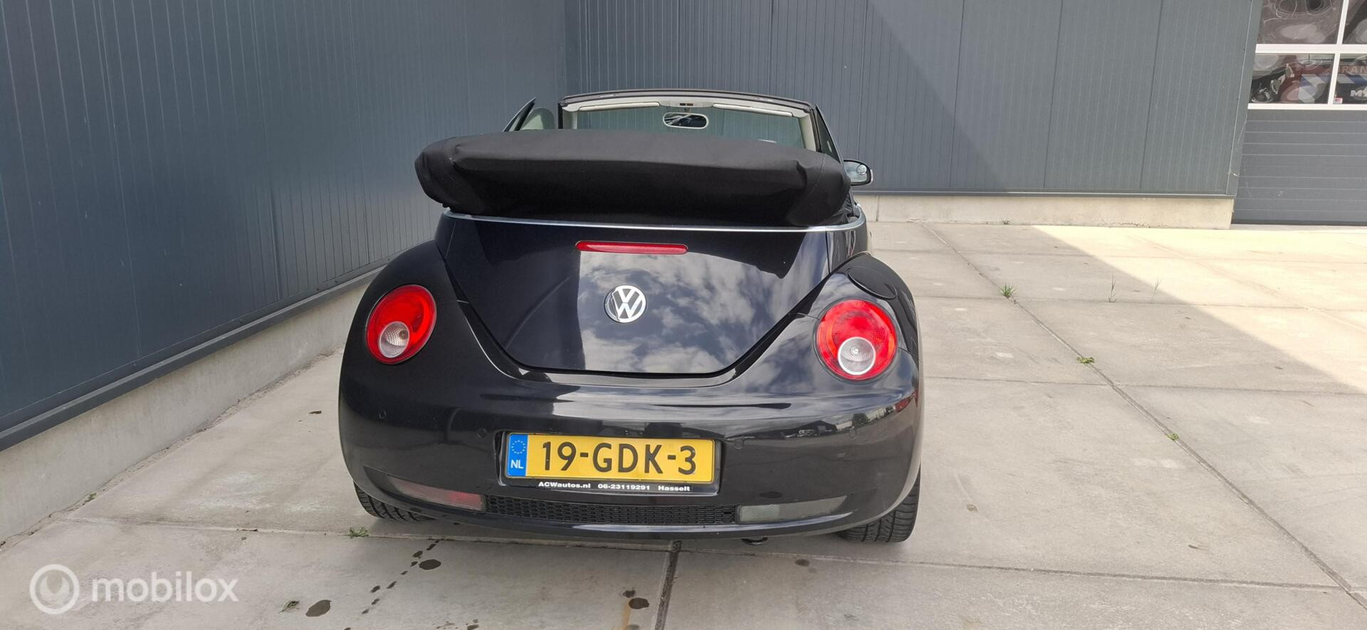 Foto van Volkswagen New Beetle Cabriolet