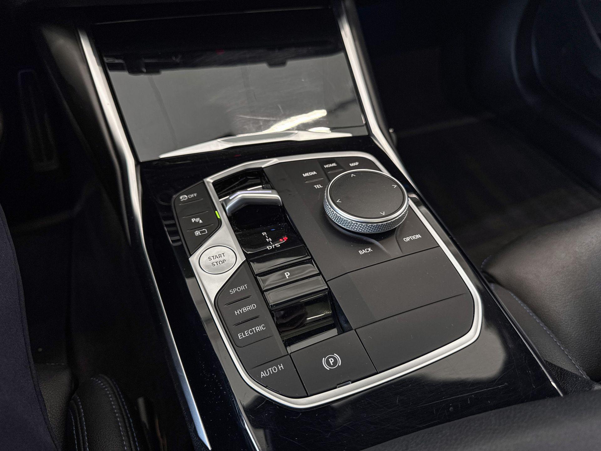 Foto van BMW 330e