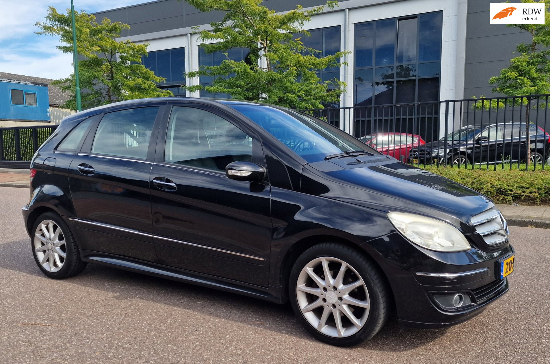 Mercedes-Benz B 150 150 AUTOMAAT CRUISE TREKHAAK 2 X SLEUTELS LEDER 2007 - voorkant