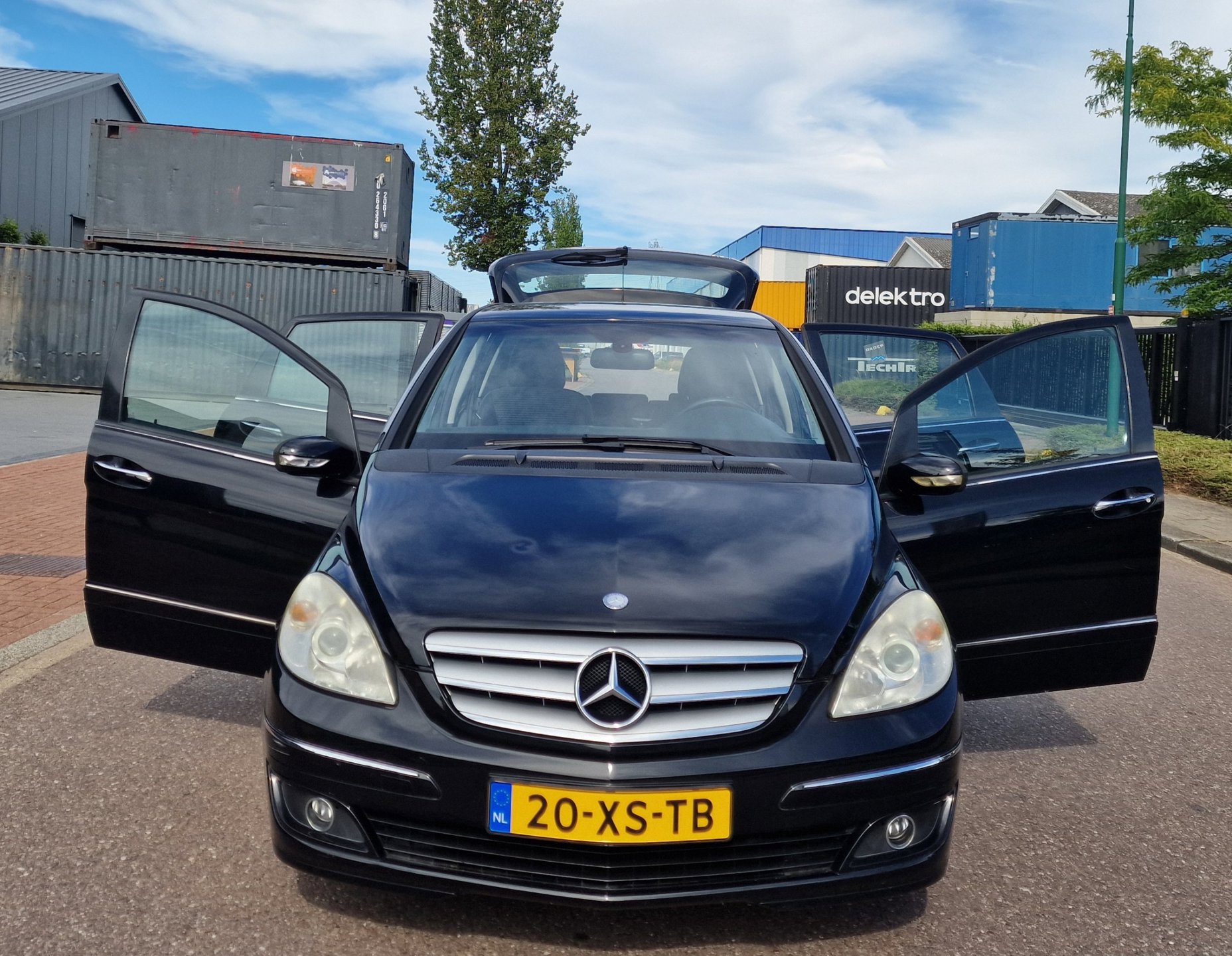 Foto van Mercedes-Benz B 150