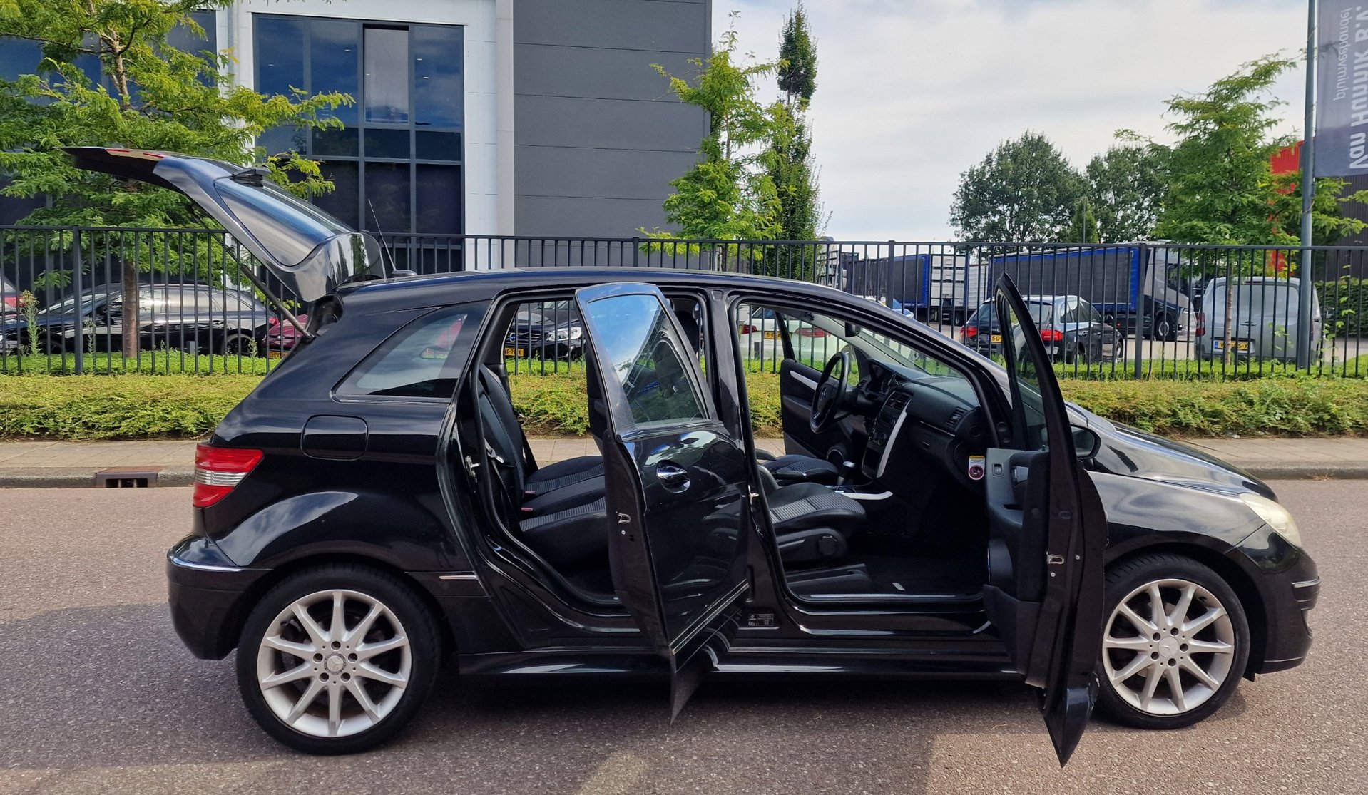 Foto van Mercedes-Benz B 150