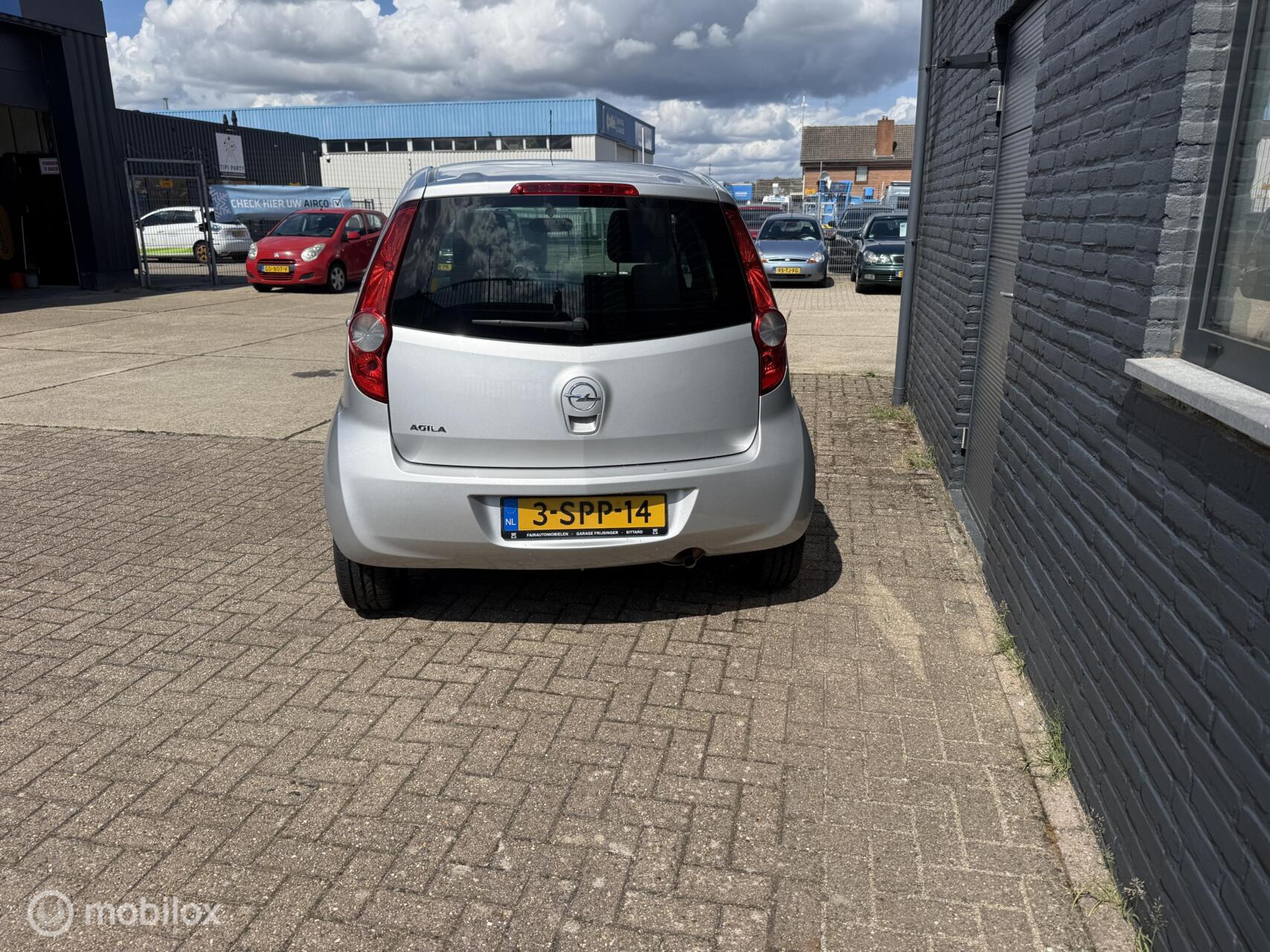 Foto van Opel Agila