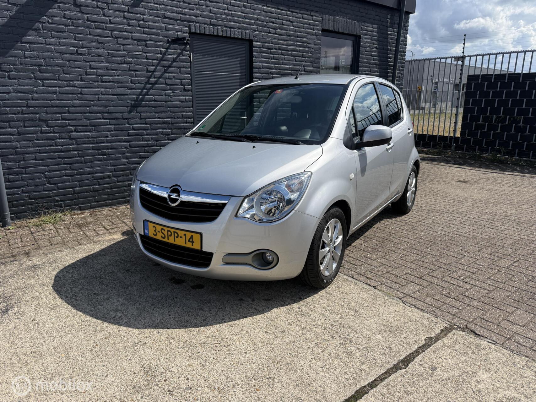 Foto van Opel Agila