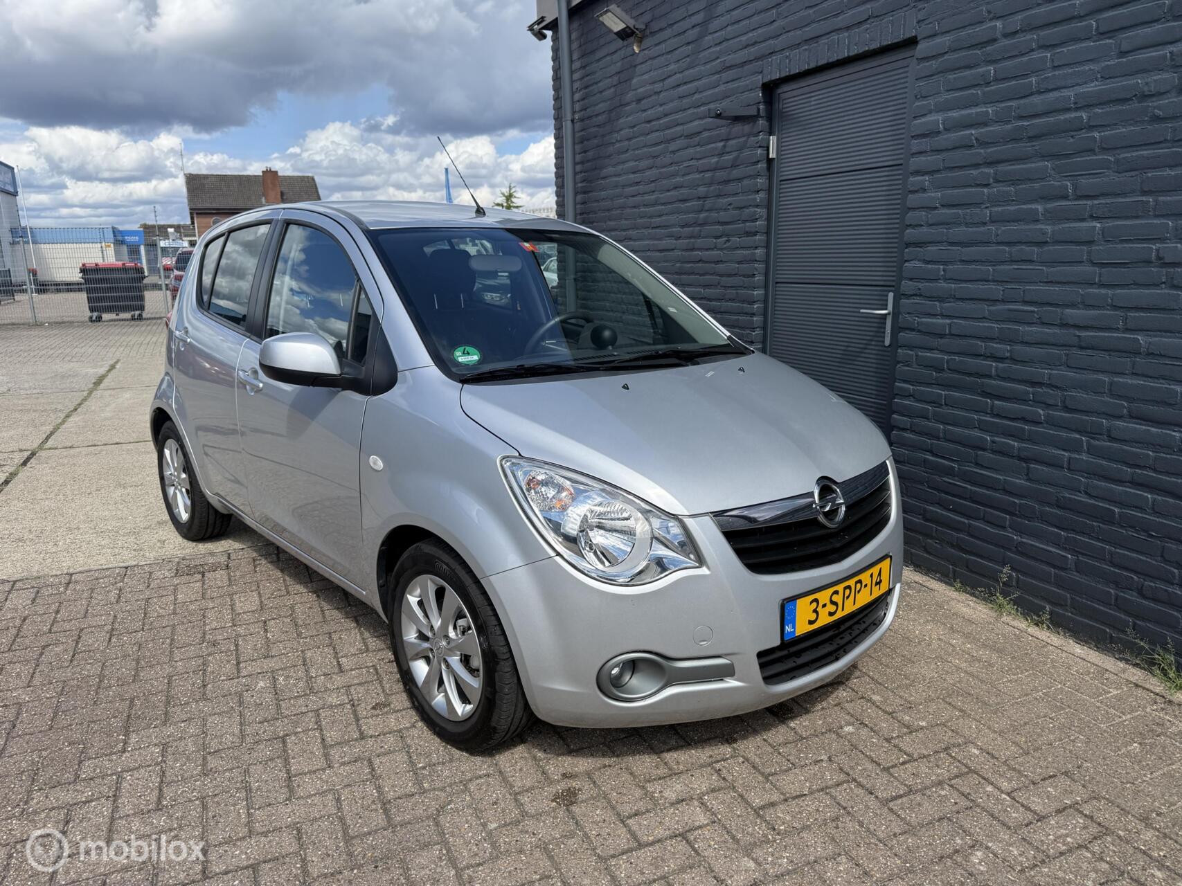 Foto van Opel Agila