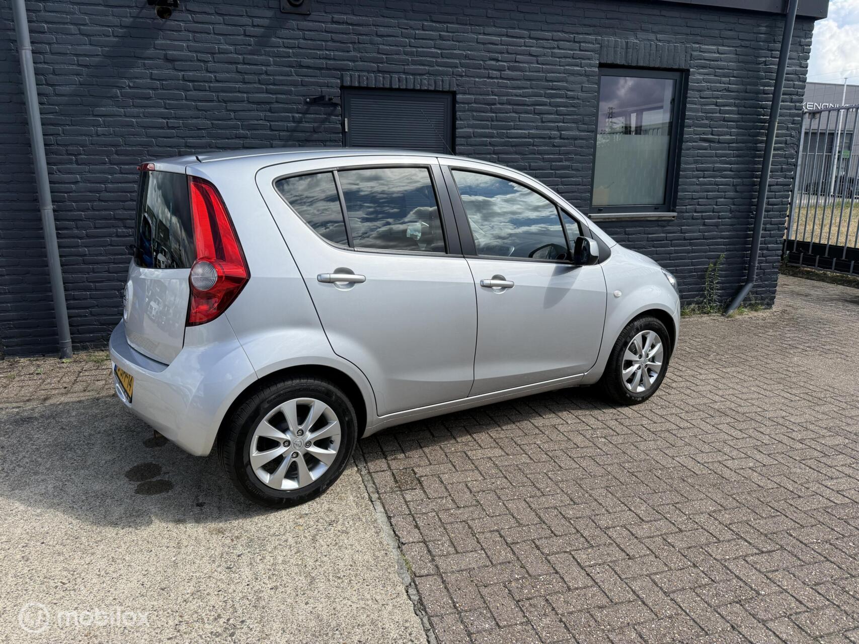 Foto van Opel Agila