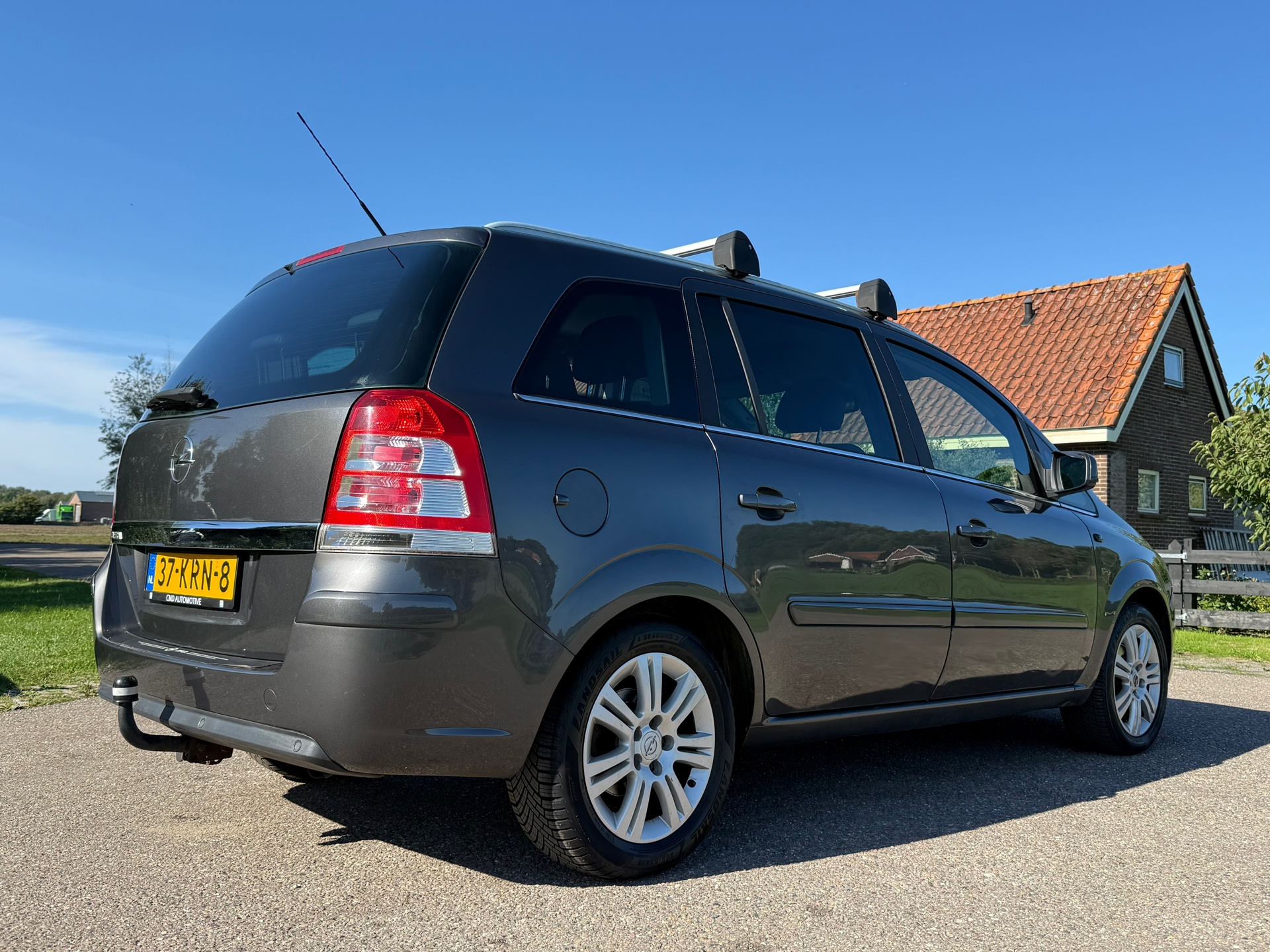Foto van Opel Zafira