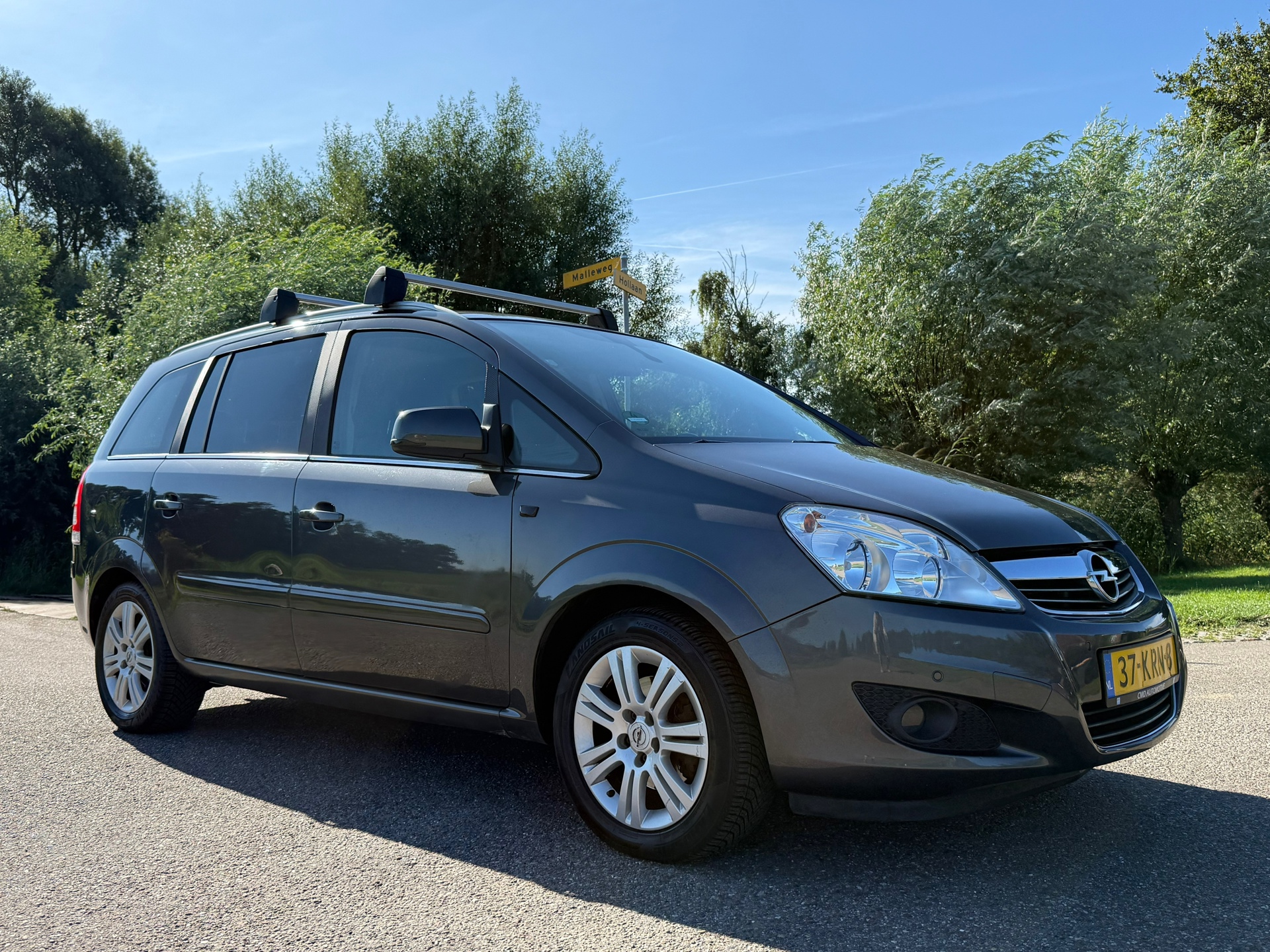 Foto van Opel Zafira