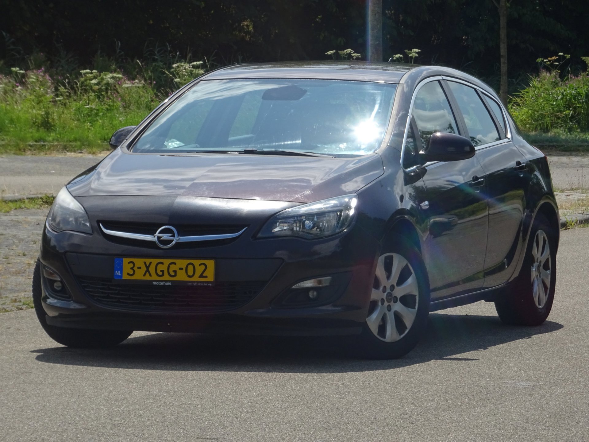 Opel Astra 1.4 Turbo Business+ BJ2014 AIRCO/NAVI/LEER/APK 27 2014 - voorkant