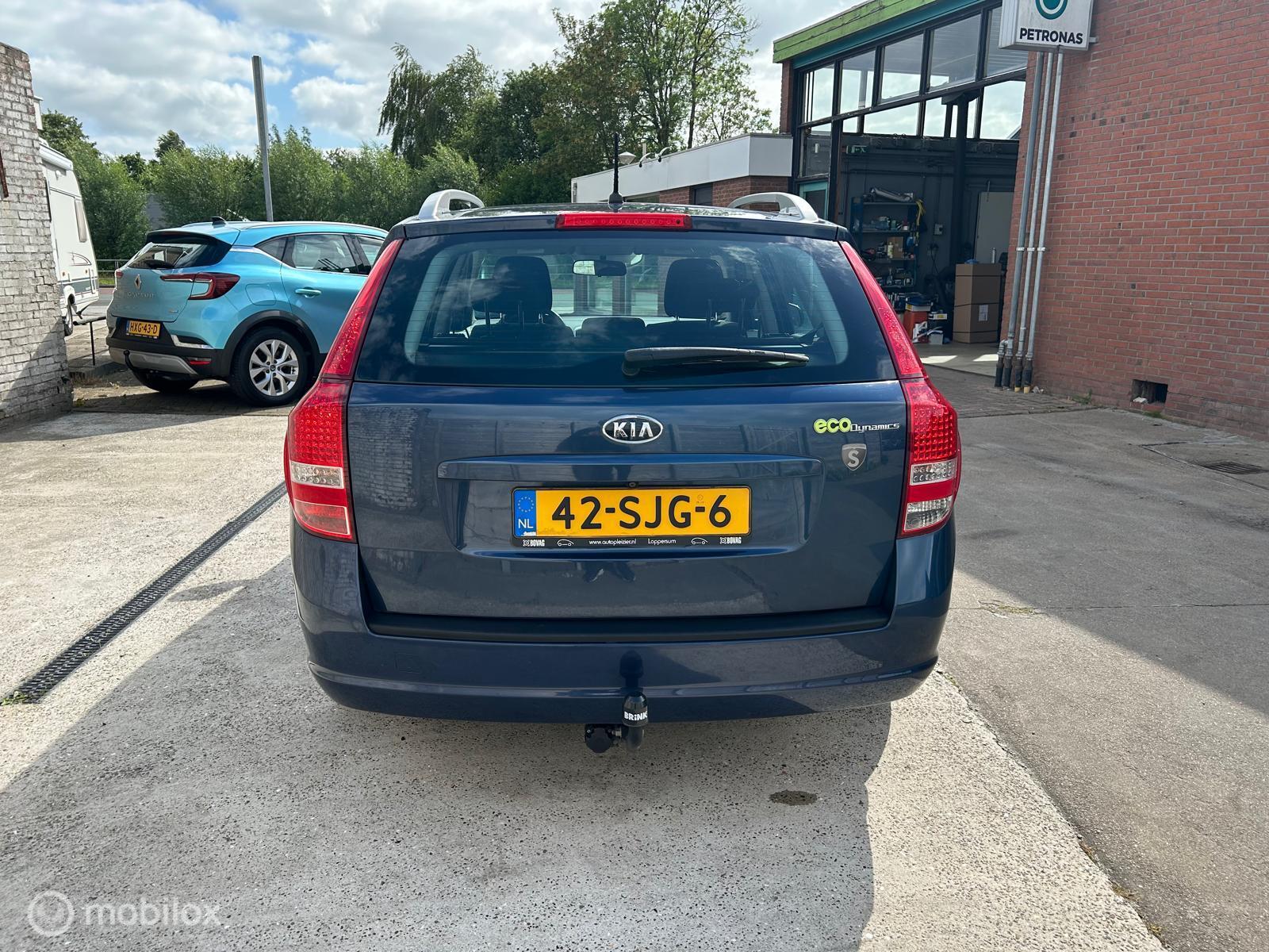 Foto van Kia Cee D