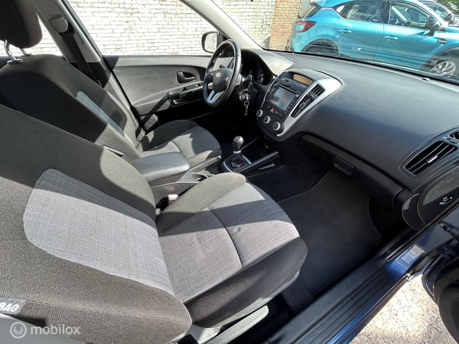 Foto van Kia Cee D