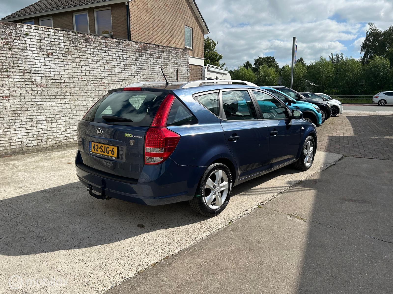 Foto van Kia Cee D