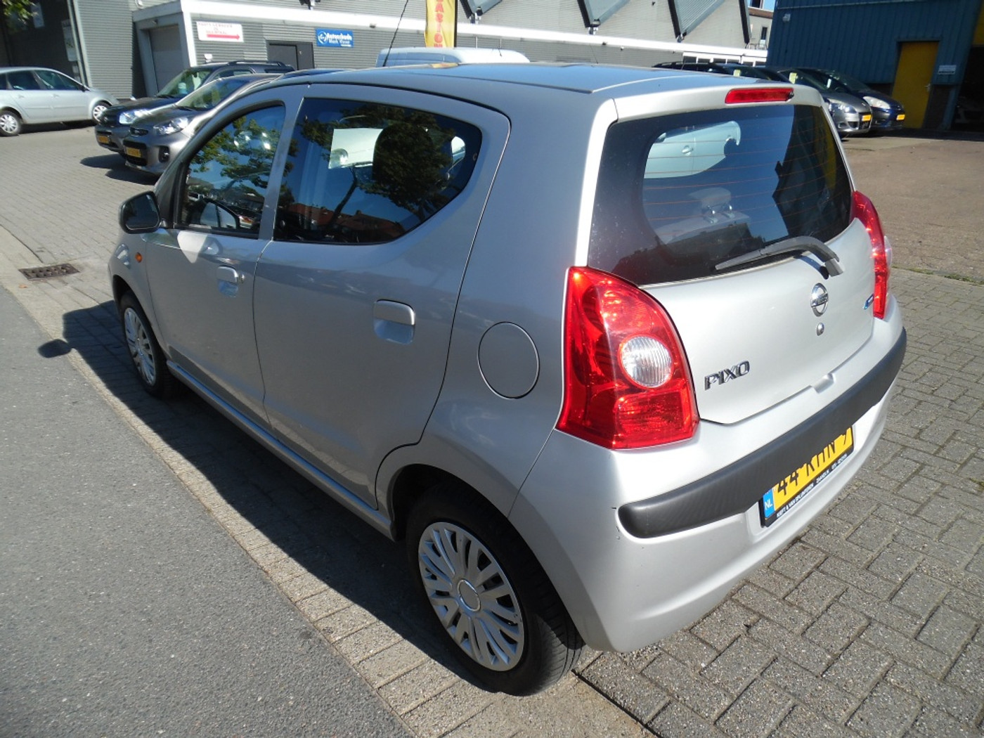 Foto van Nissan Pixo