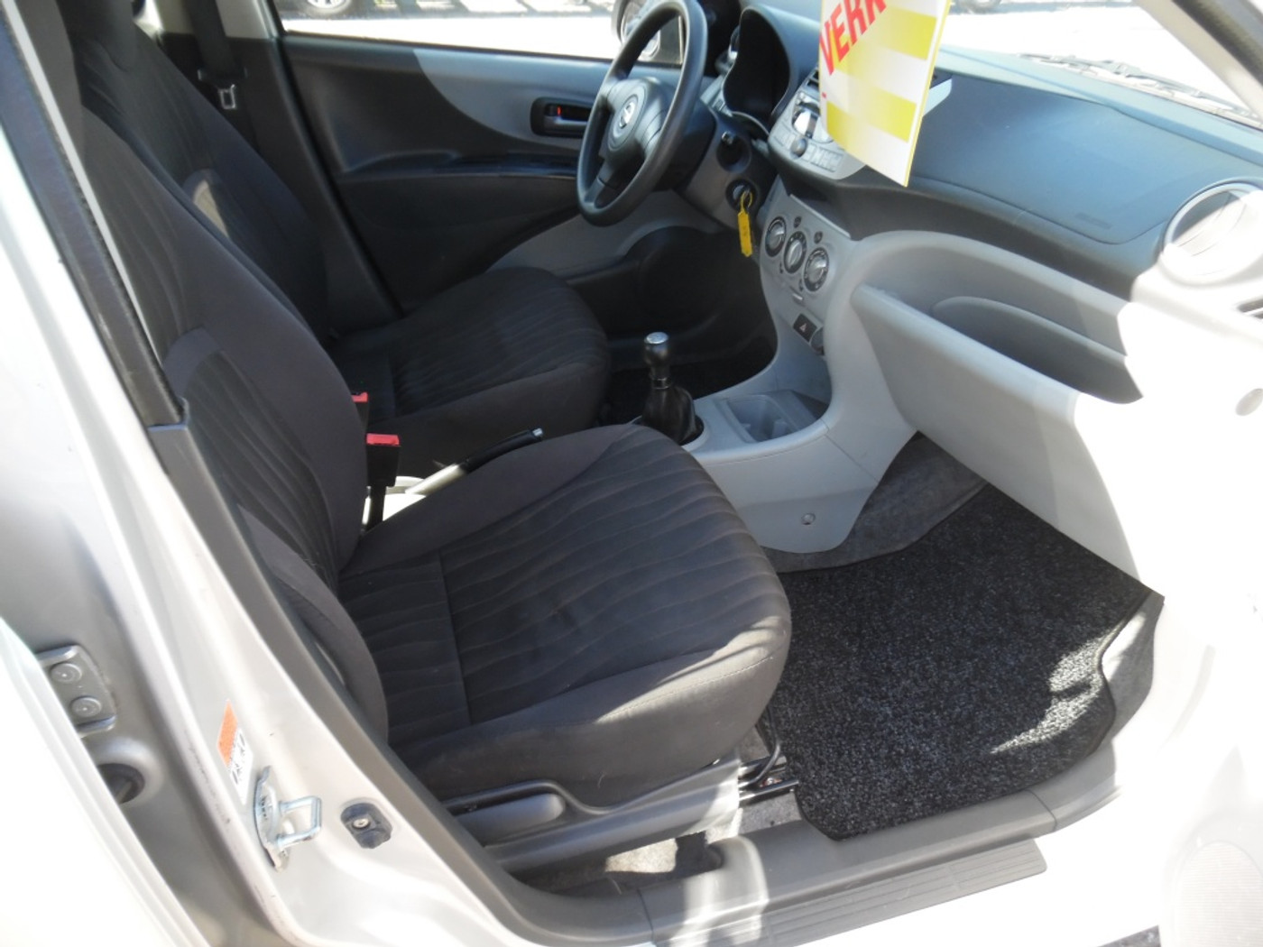 Foto van Nissan Pixo