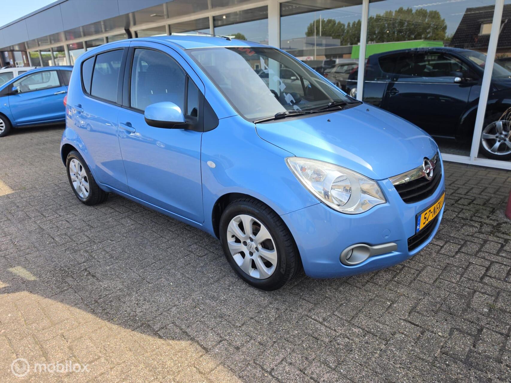 Foto van Opel Agila