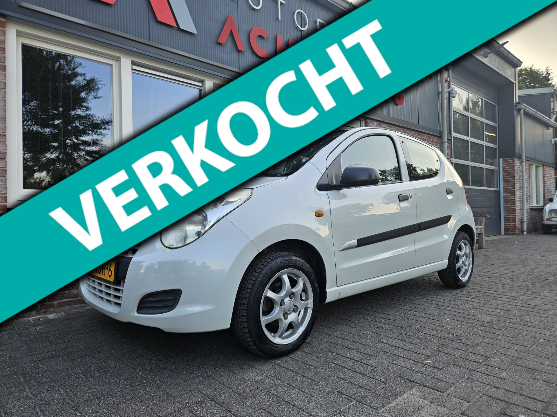 Suzuki Alto 1.0 Comfort Leuke/Nette Auto! 5-Deurs! NAP! Lichtmetalen Velgen! 2010 - voorkant