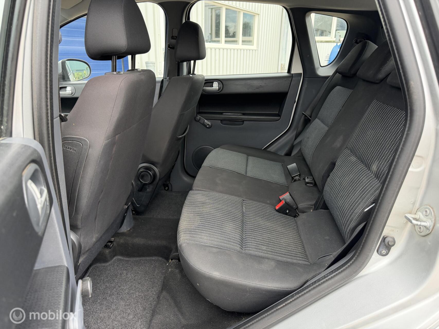 Foto van Mitsubishi Mitsubishi Colt