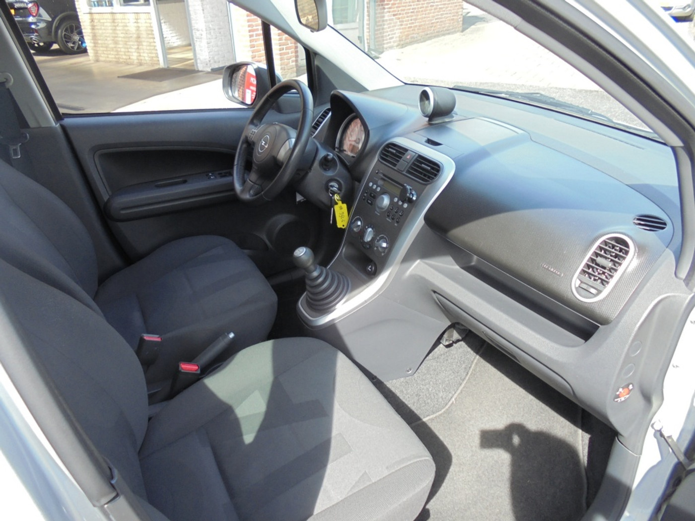 Foto van Opel Agila