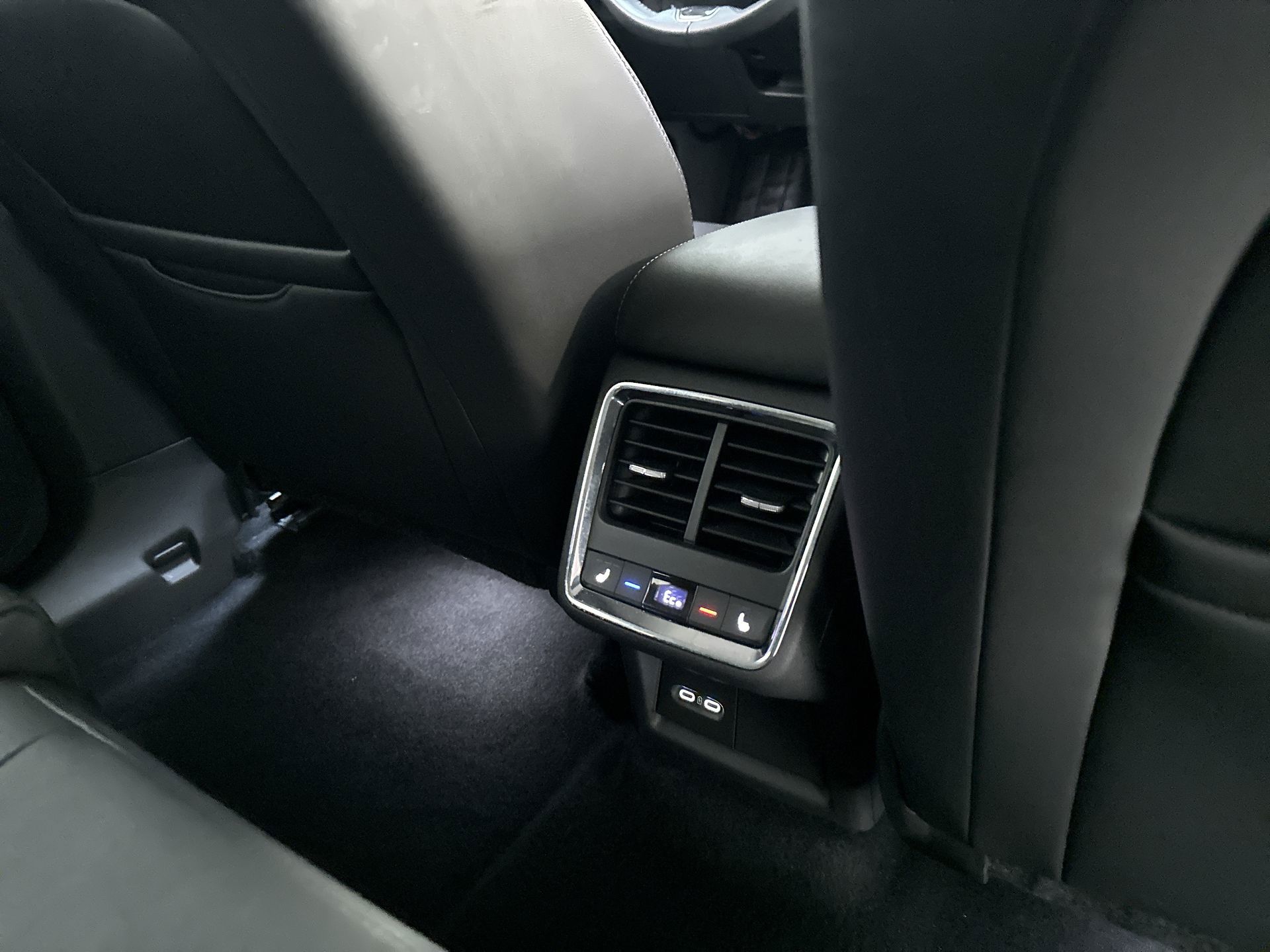 Foto van Skoda Enyaq 80