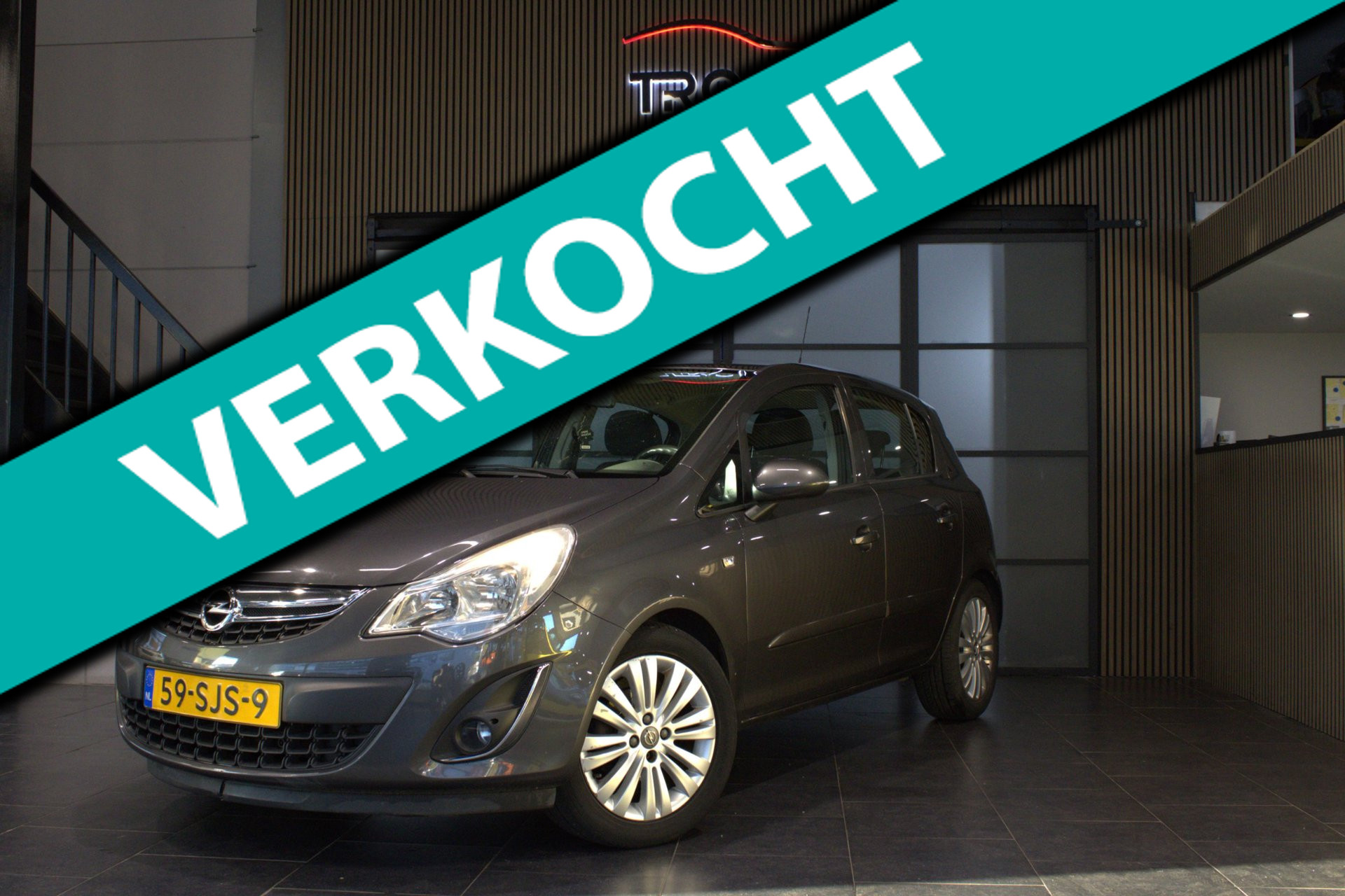 Opel Corsa 1.2-16V Cosmo | Achteruitrijcamera 2011 - voorkant