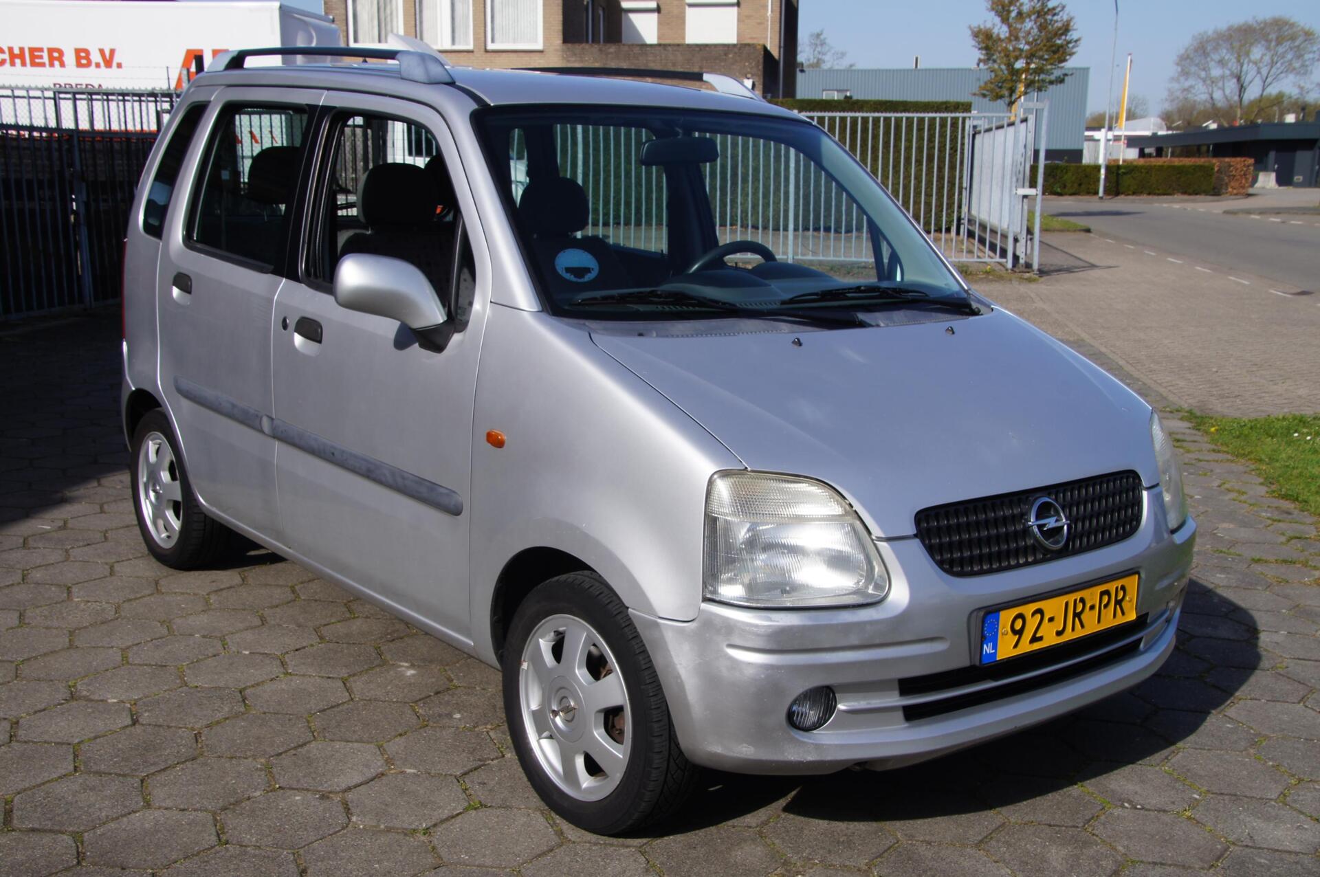 Foto van Opel Agila