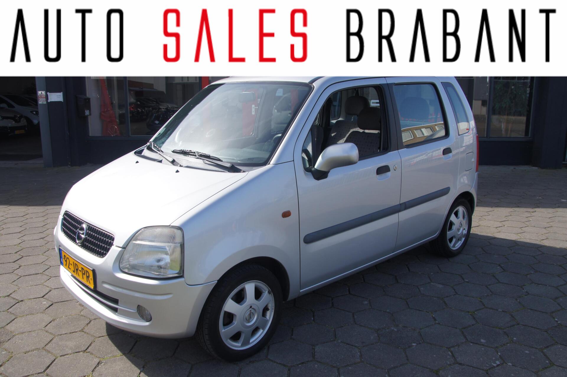 Opel Agila 1.2-16V Elegance 2002 - voorkant