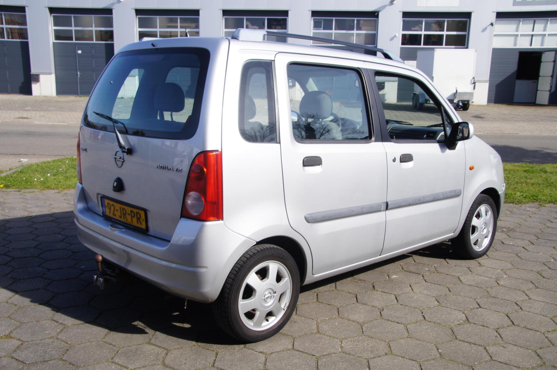 Foto van Opel Agila