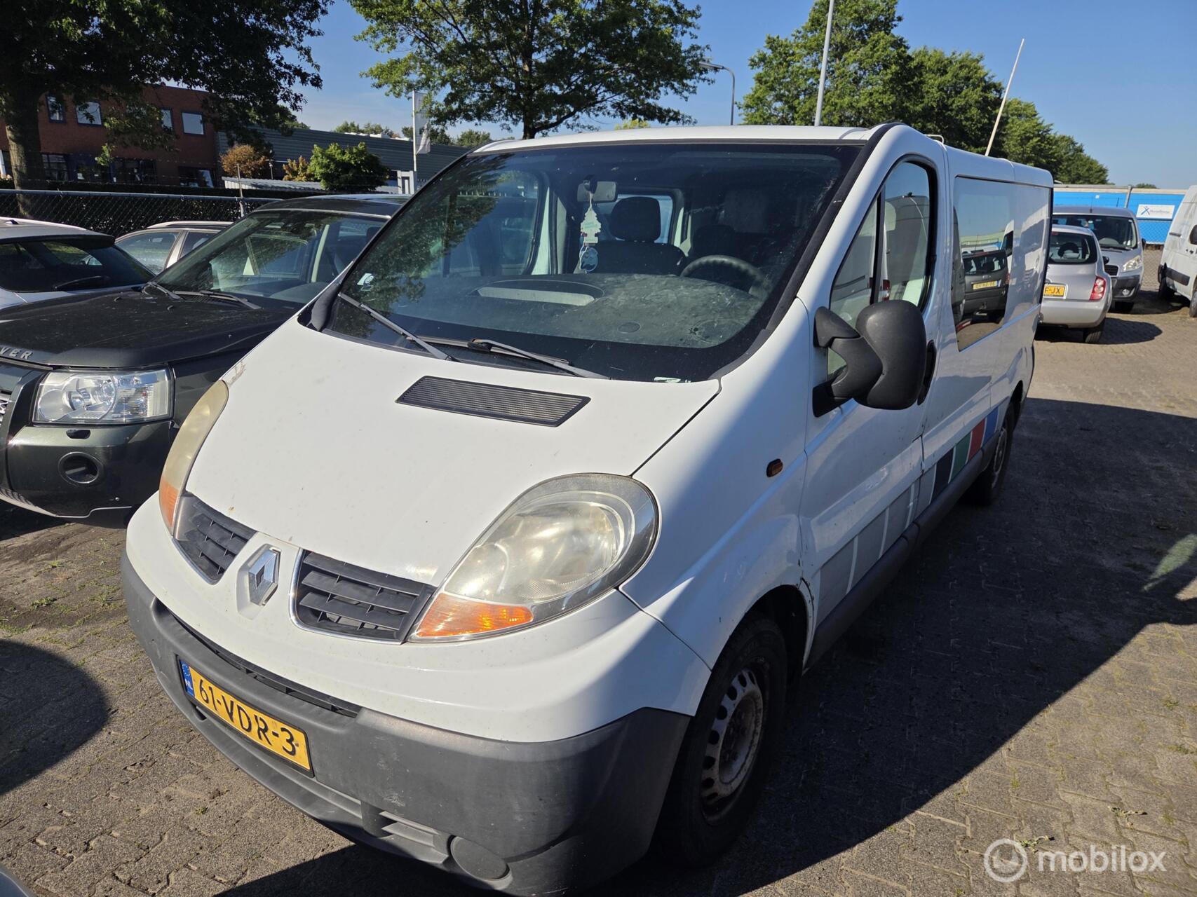 Renault Trafic T29 L2/h1 2.0 Dci 66kw E4 DC 2.0 dCi T29 L2H1 2007 - voorkant