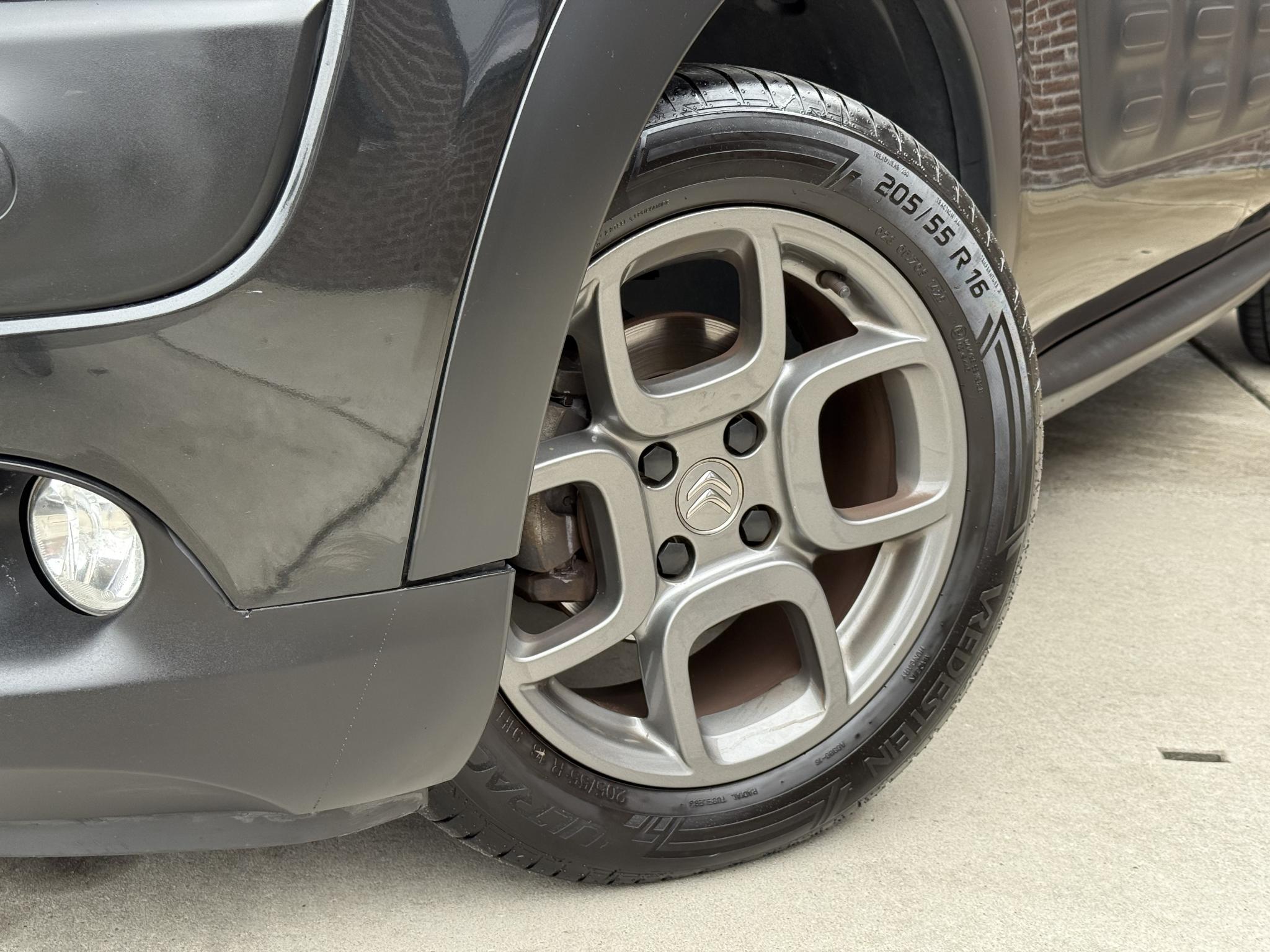 Foto van Citroen C4 Cactus
