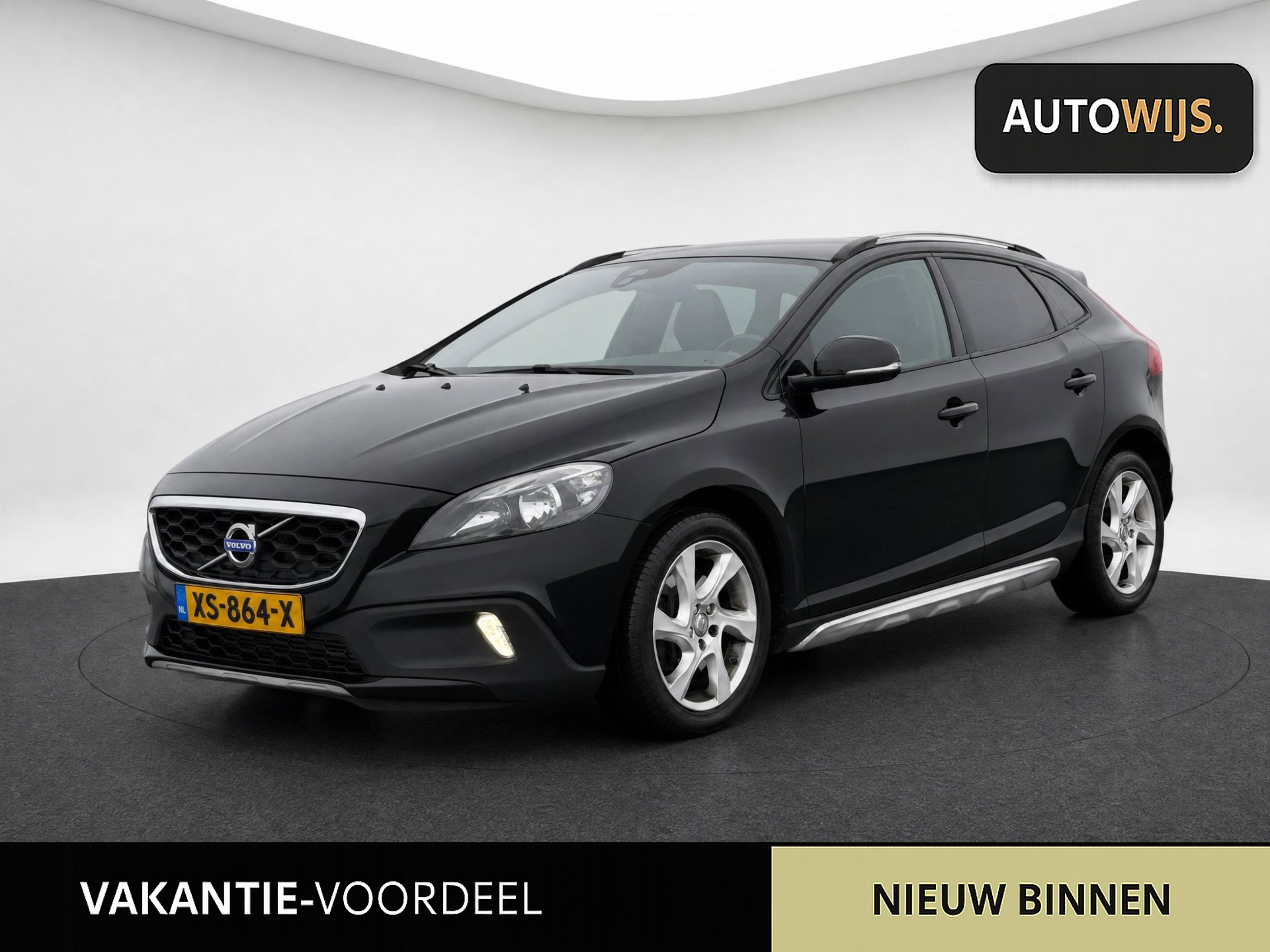 Volvo V40 Cross Country 5CILLINDER|180PK|AUT|TREKHAAK| 2013 - voorkant
