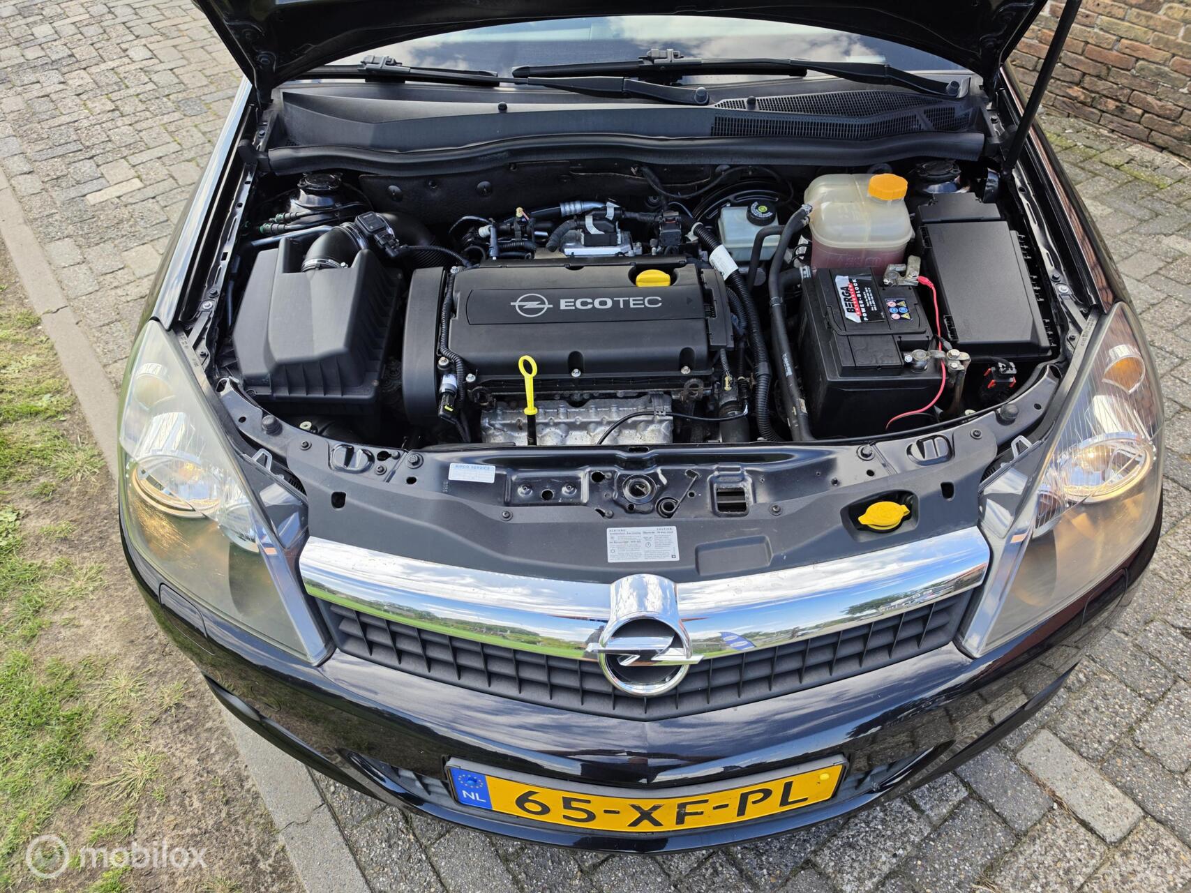 Foto van Opel Astra Twin Top