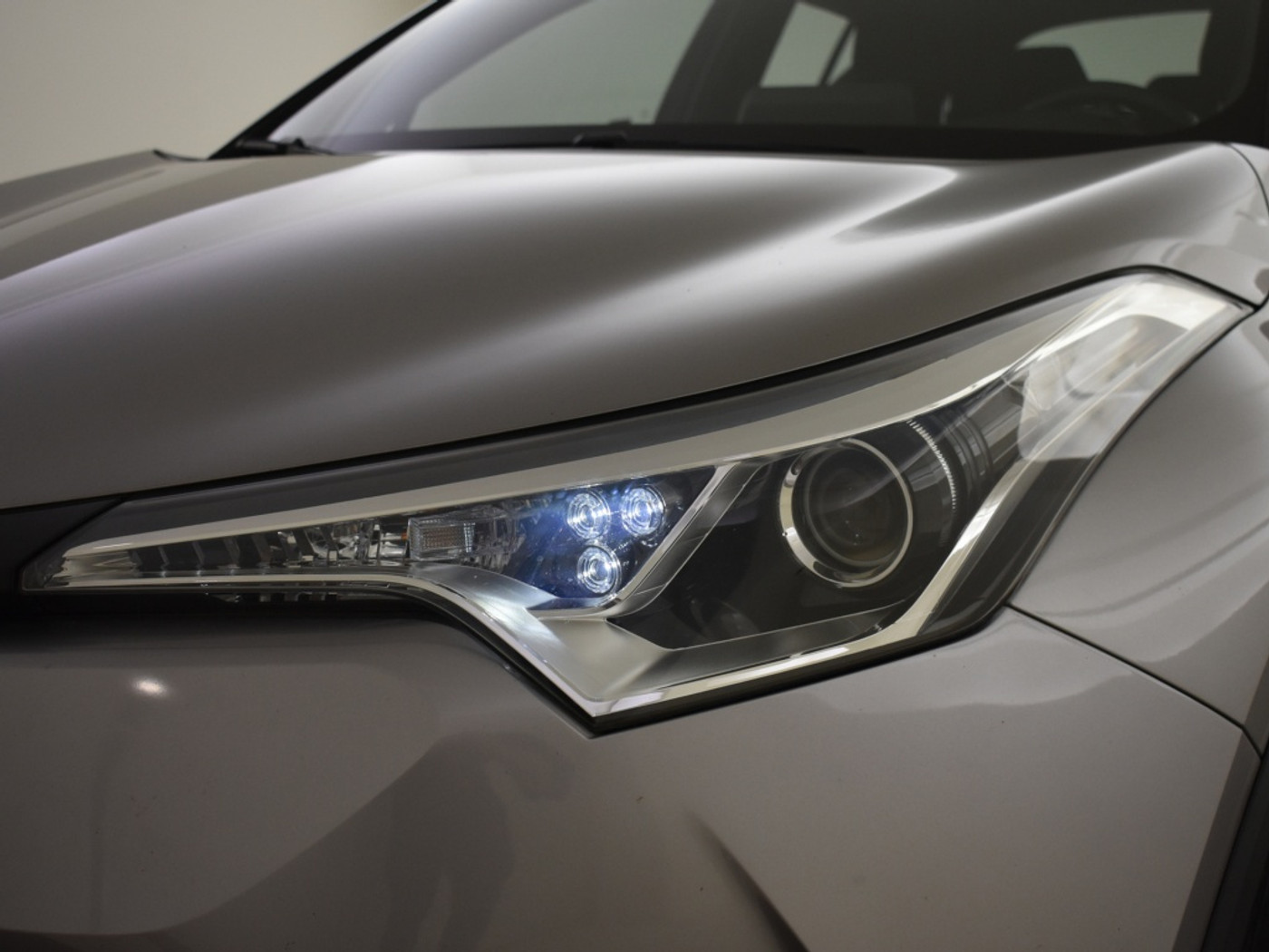 Foto van Toyota Toyota C-hr