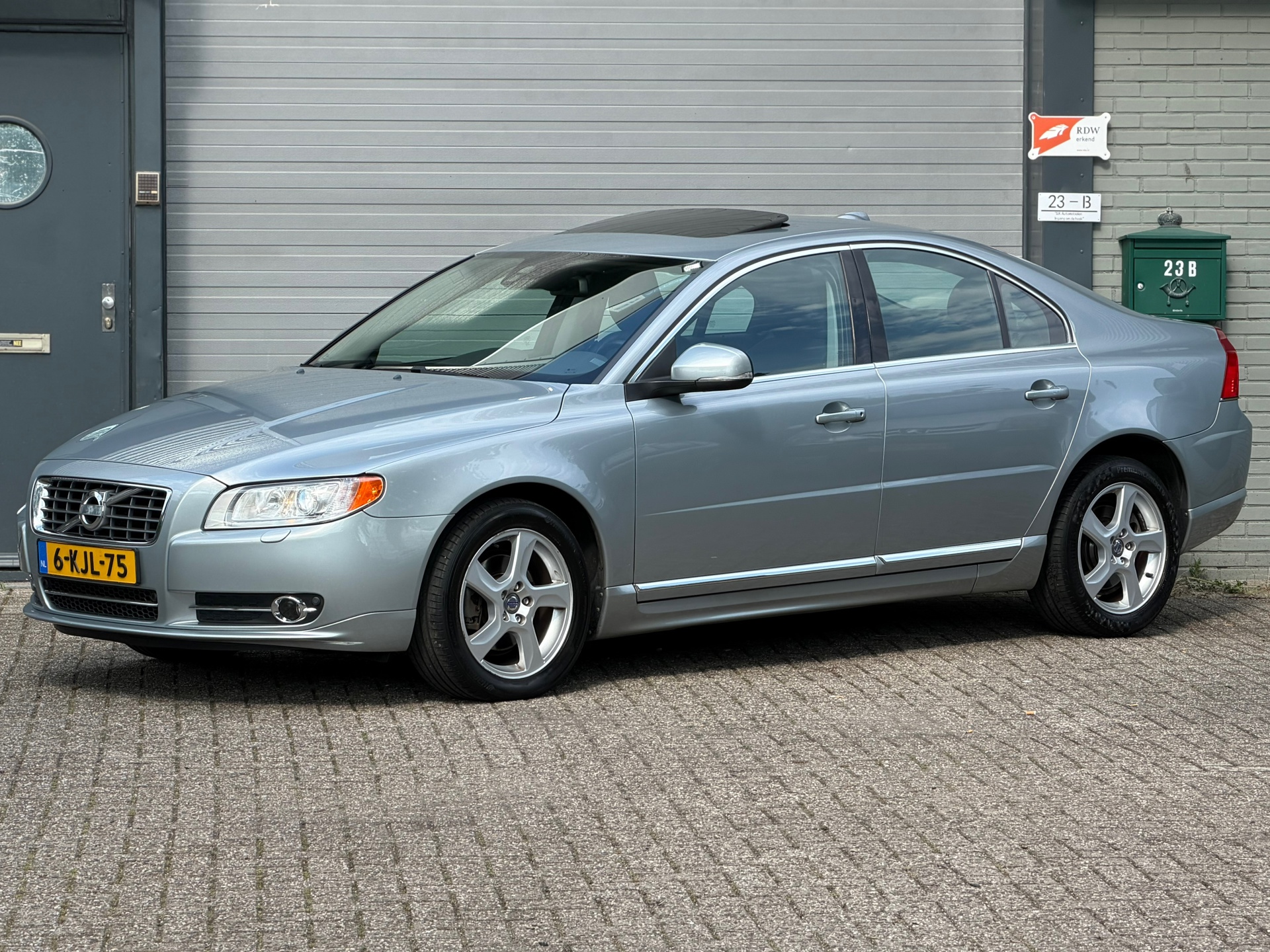 Volvo S80 2.0 D4 Limited Edition 2013 - voorkant
