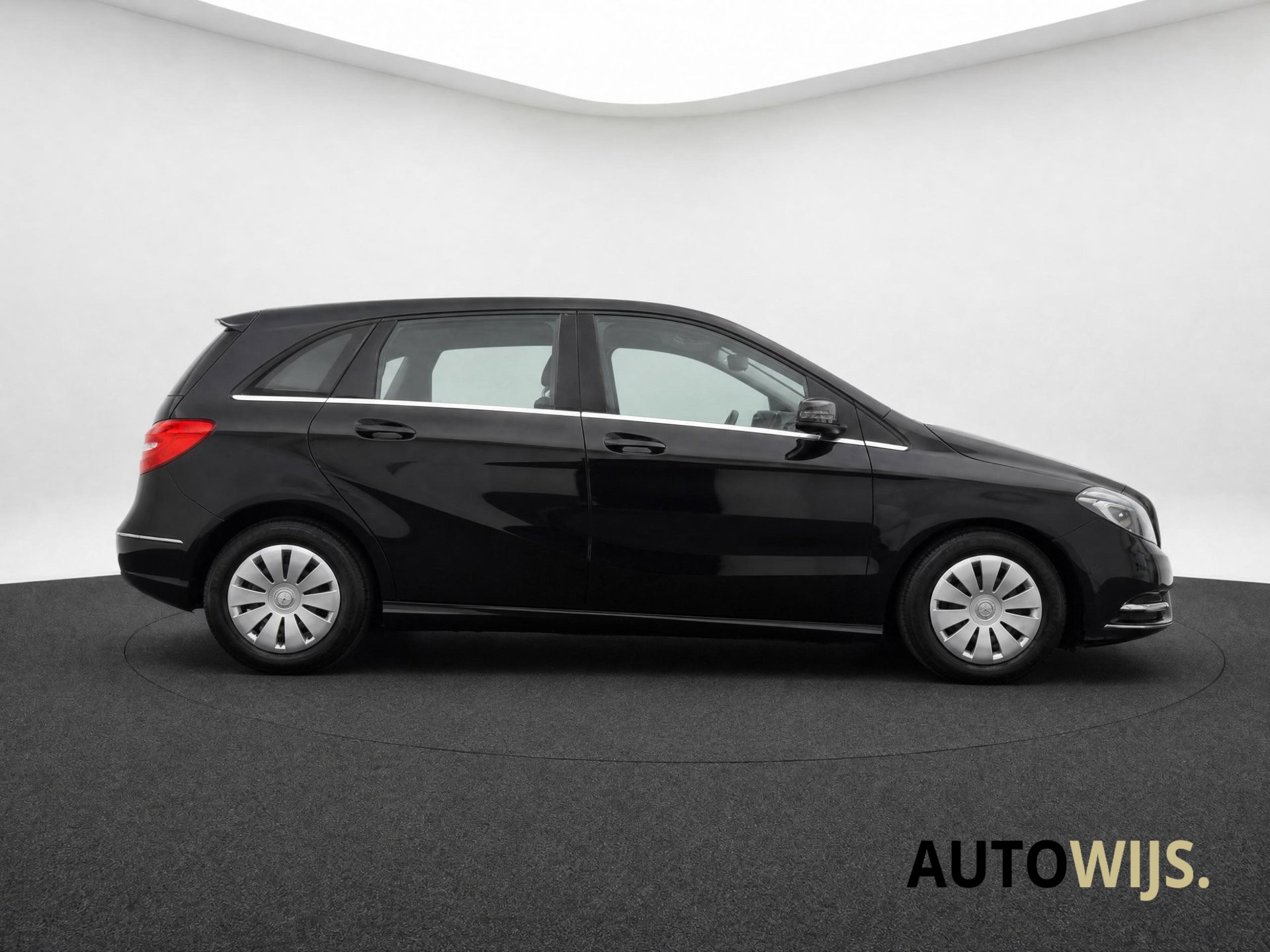 Foto van Mercedes-Benz B 180