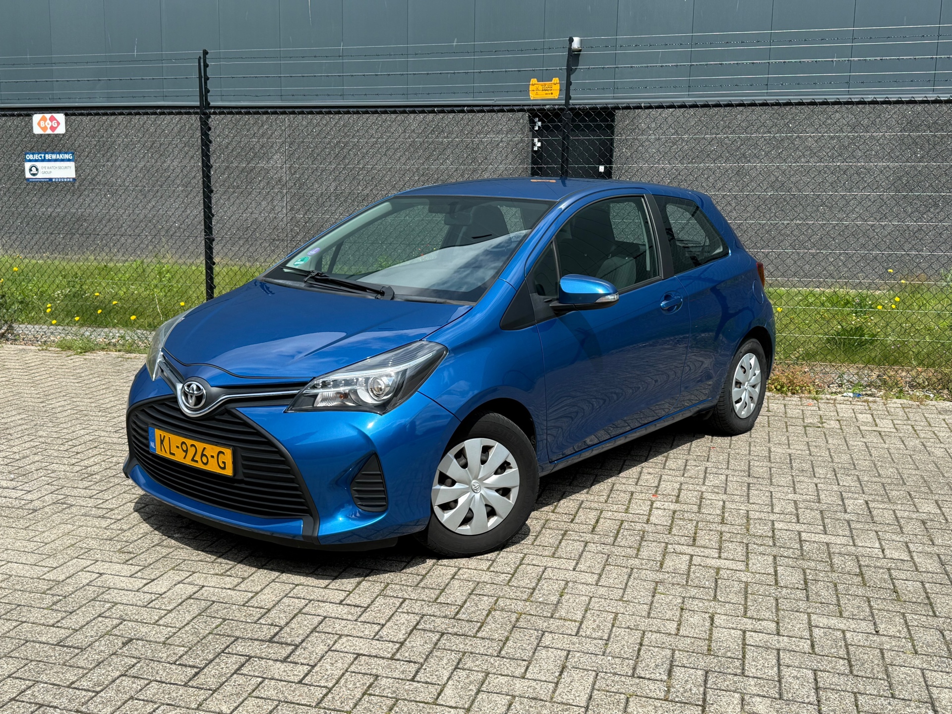 Toyota Toyota Yaris 1.0 VVT-i Now |OrgNL| |Dealer onderhouden| |LED| 2016 - voorkant