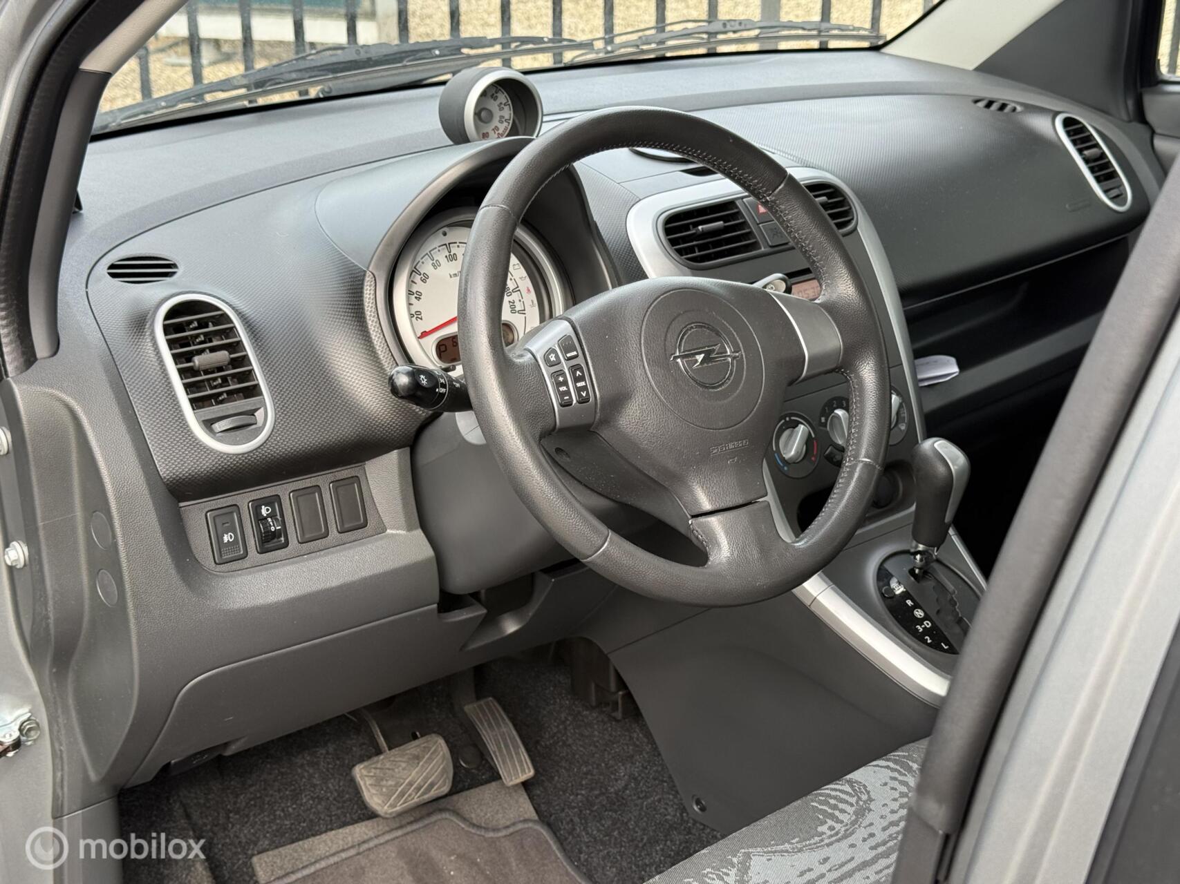 Foto van Opel Agila