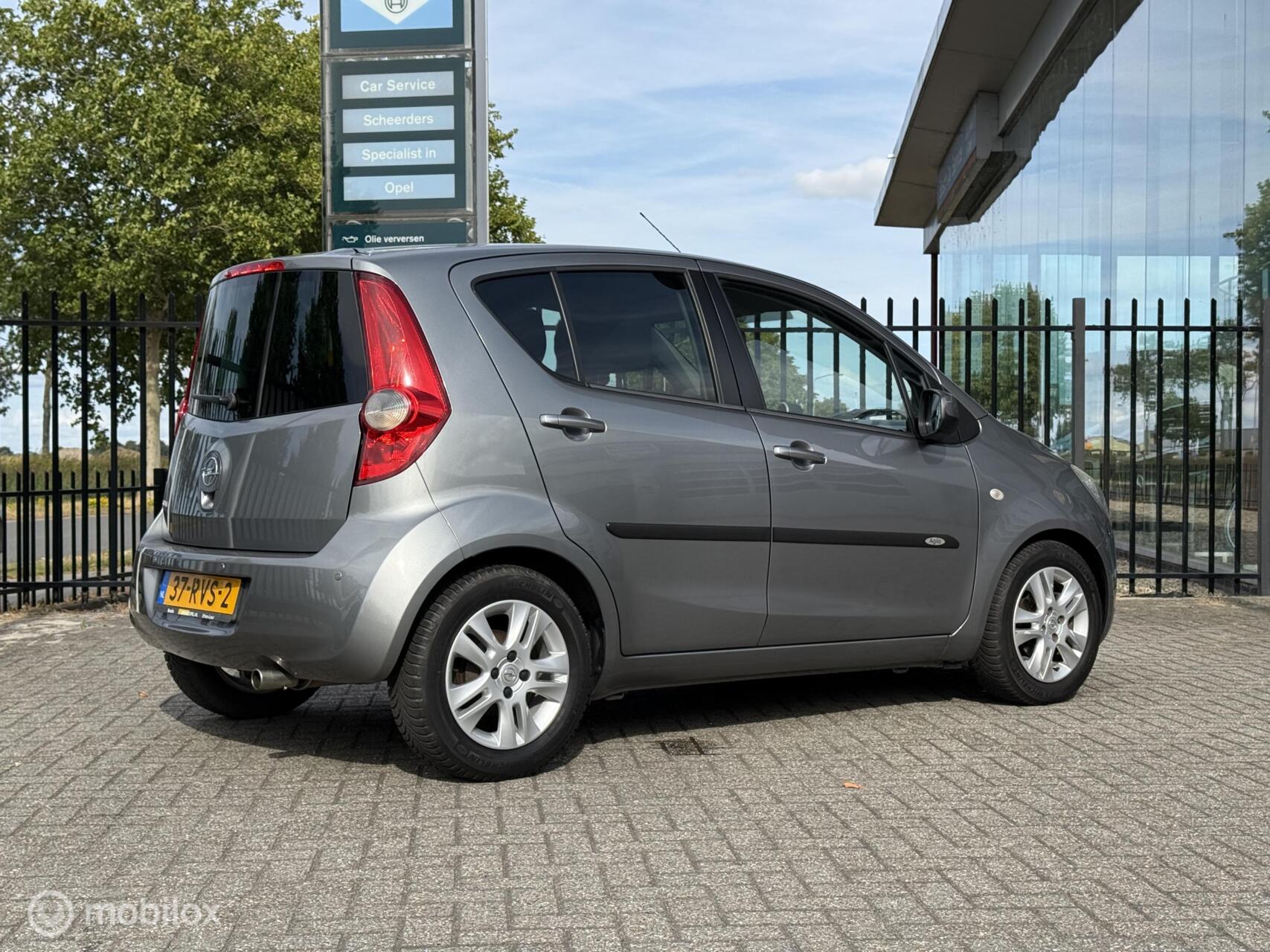 Foto van Opel Agila