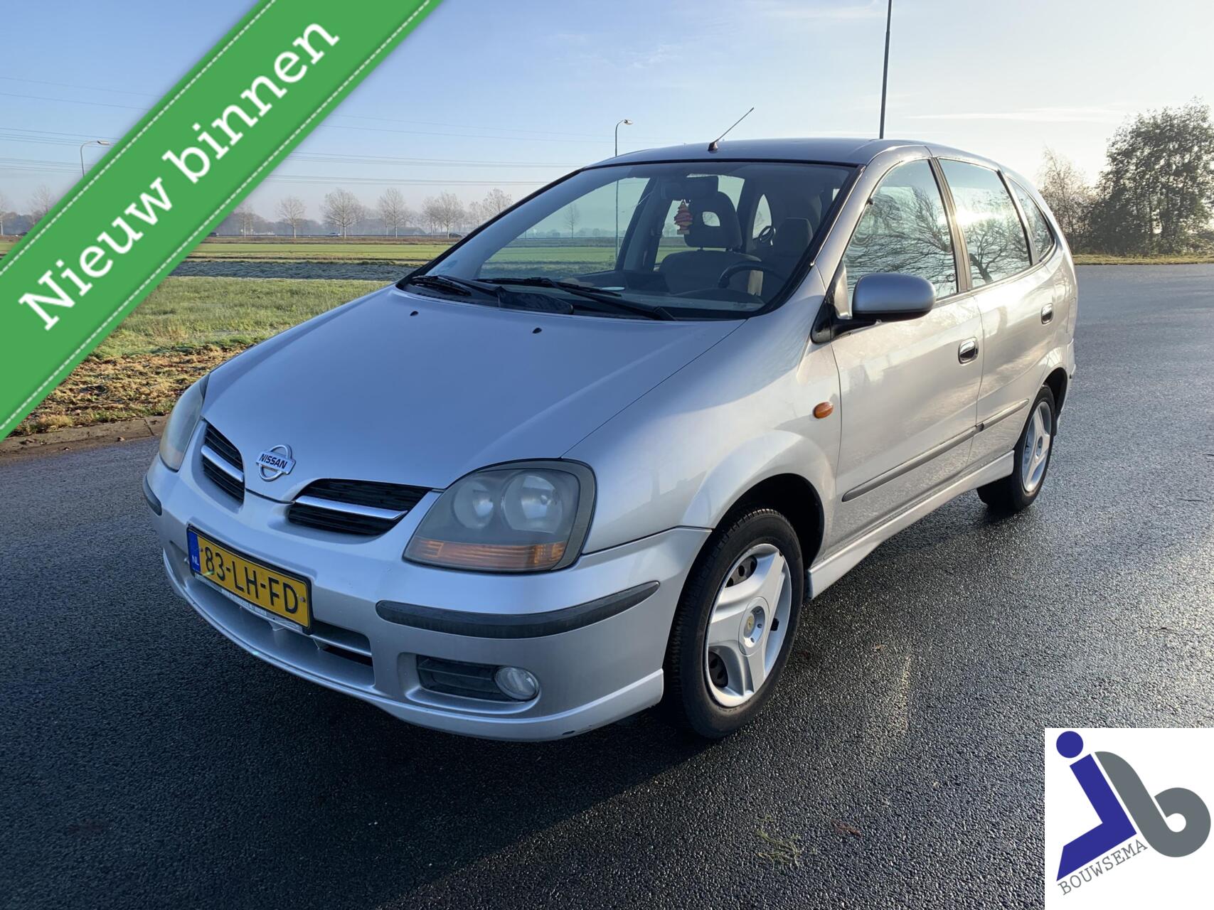 Nissan Almera Tino 1.8 Elegance 2003 - voorkant