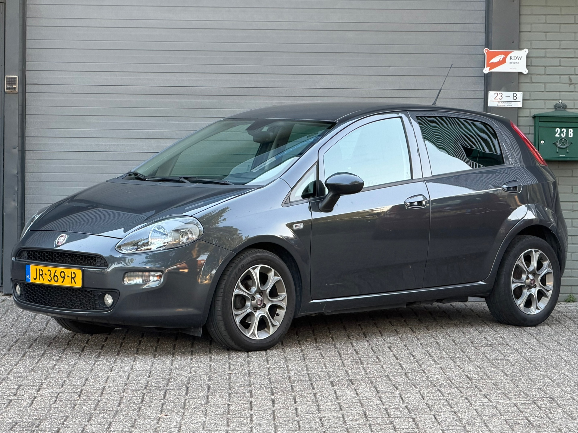 Fiat Fiat Punto 0.9 TwinAir Lounge 2016 - voorkant
