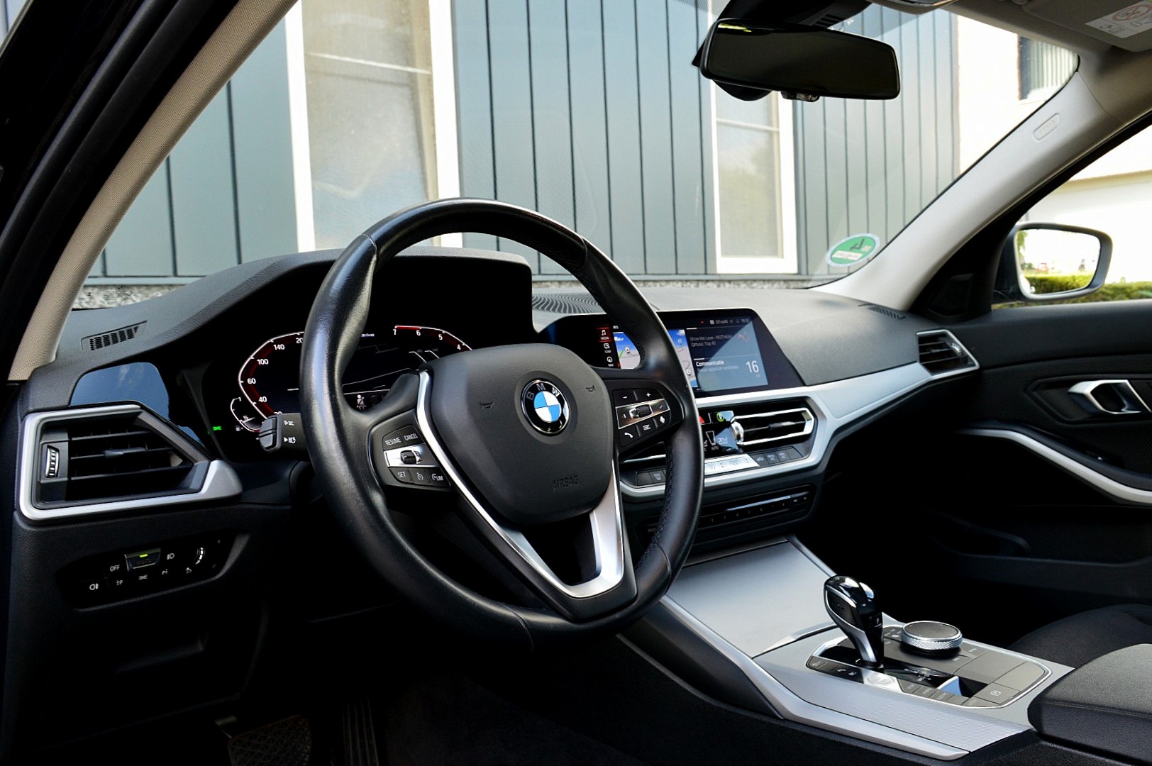 Foto van BMW 330e