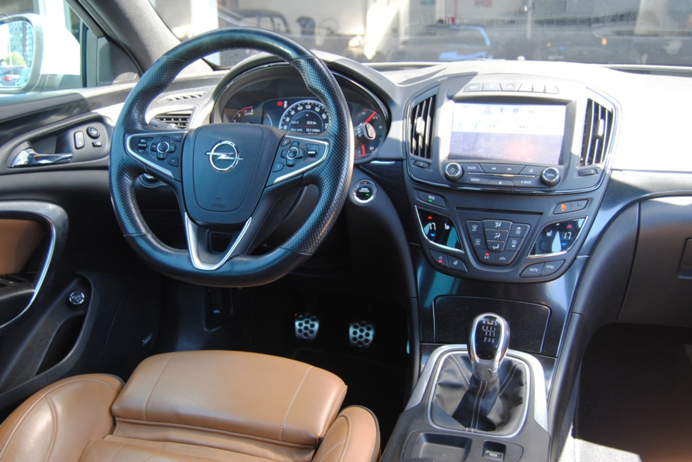 Foto van Opel Insignia Sports Tourer SW