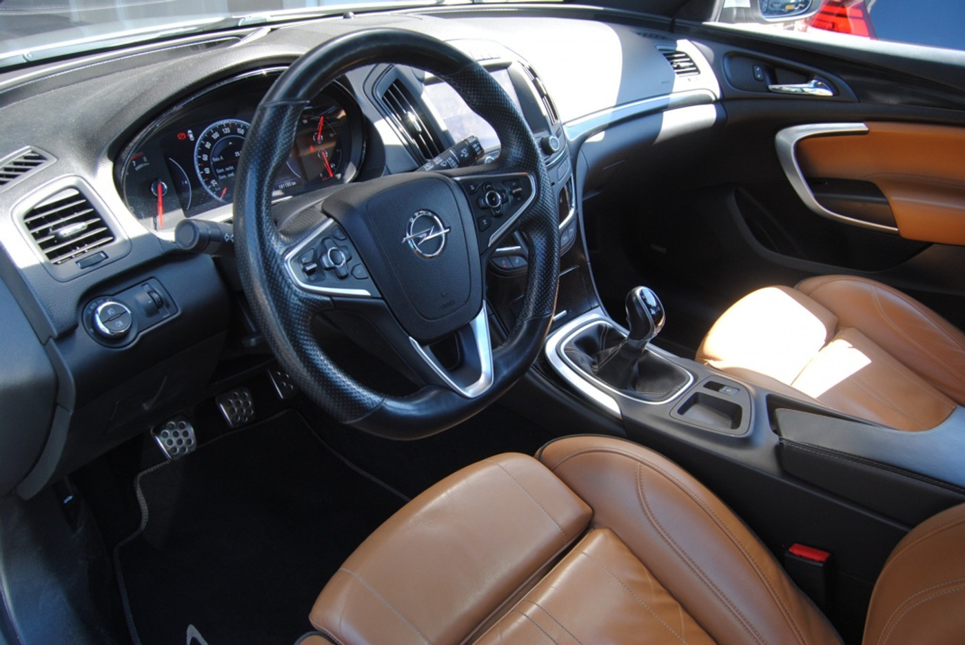Foto van Opel Insignia Sports Tourer SW