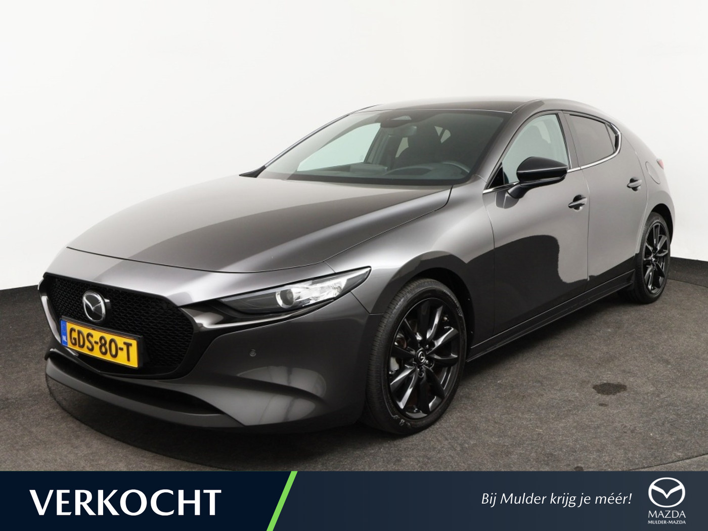 Mazda Mazda3 2.0 e-SkyActiv-G Homura | Keyless • CarPlay • LED • Camera 2024 - voorkant
